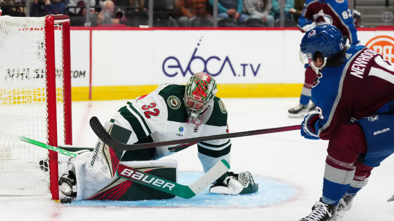 Watch: Gustavsson's gaffe gift-wraps goal for Avalanche